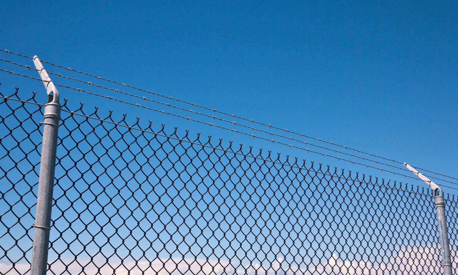 Chain link wire fence with barbed wire Master Link Supply