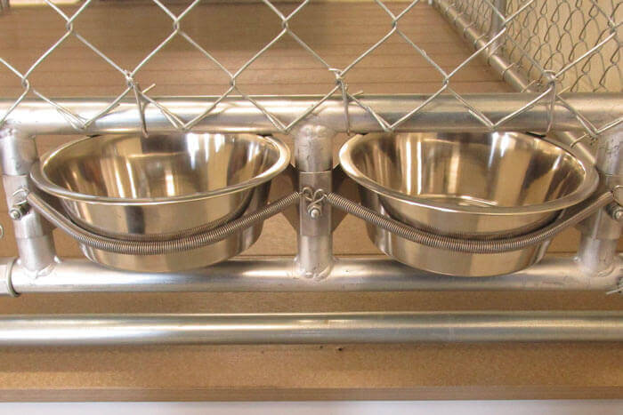 dog feeder bowls for chain link kennel